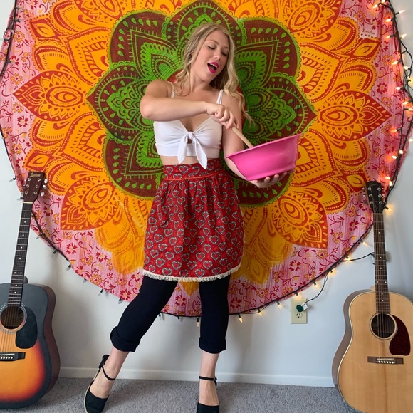 Vintage Other - //VINTAGE// Red heart apron